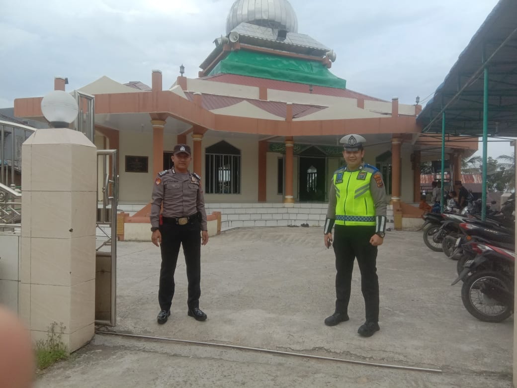 Polres Nias lakukan Pengamanan Sholat Jum’at