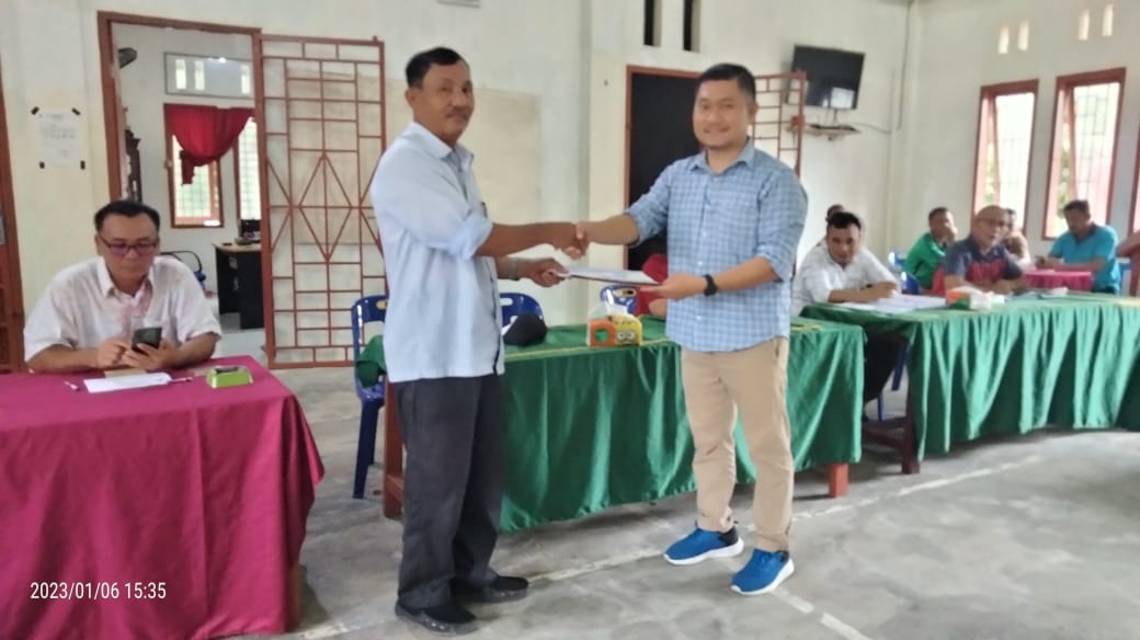 Ricky Kurniawan Harefa Pimpin Musdes Sekaligus Penyerahan Rancangan APBDES