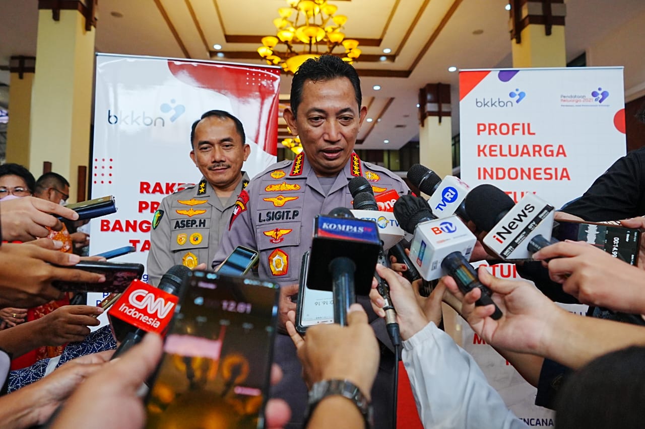 Kapolri Listyo Sigit Prabowo Perintahkan Jajarannya Bantu Program Pemerintah