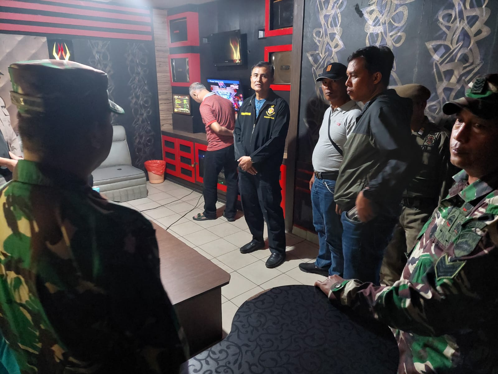 Polsek Kundur Bersama Koramil 03 dan Satpol PP Gelar Razia Tempat Hiburan Malam