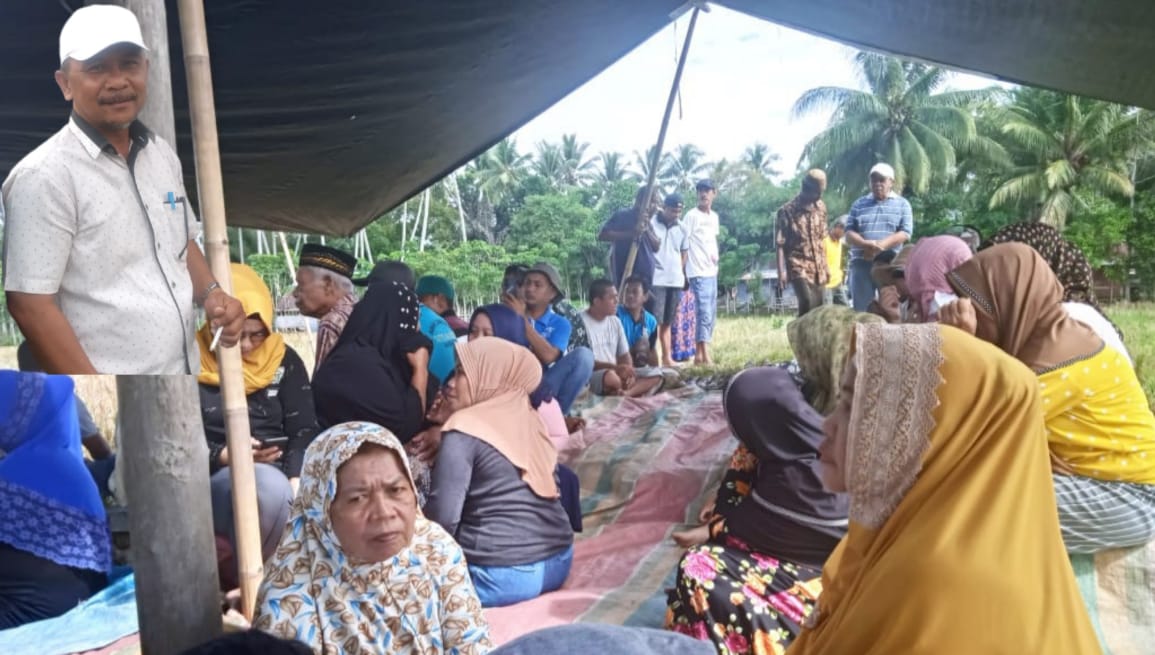 Husain Abdullah dan Masyarakat Hayahaya Lakukan Doa Kampung Bersama