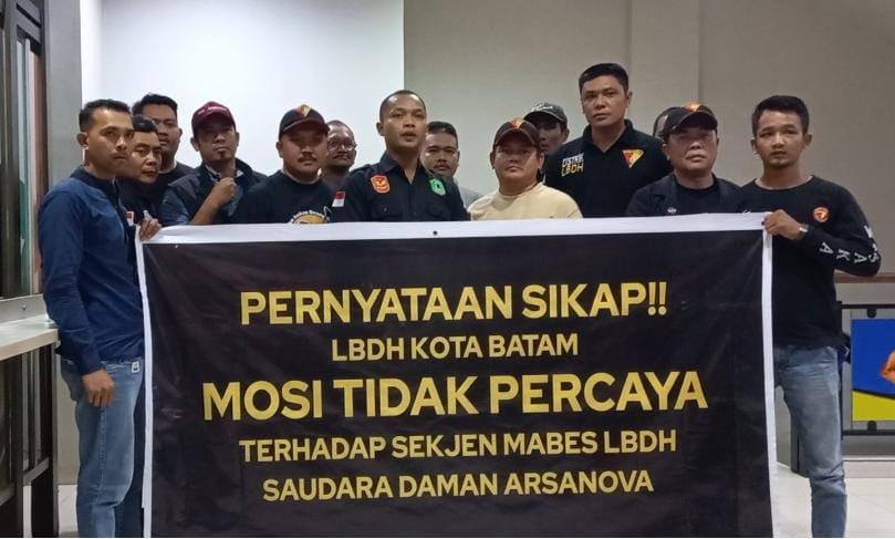 Pengurus LBDH Kota Batam Nyatakan Sikap Mosi Tidak Percaya terhadap Sekjend MABES LBDH