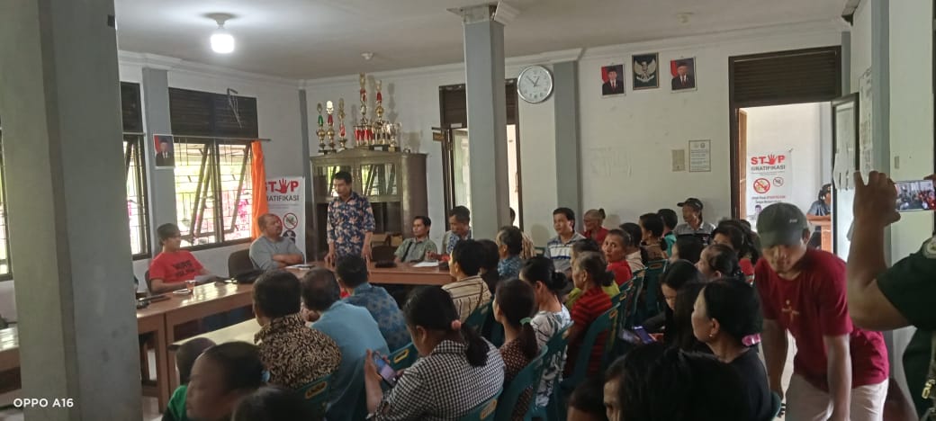 Masyarakat Bawosalo’o Dao Dao Bersama Para Tokoh Datangi Kantor Camat Hilimegai Kabupaten Nias Selatan