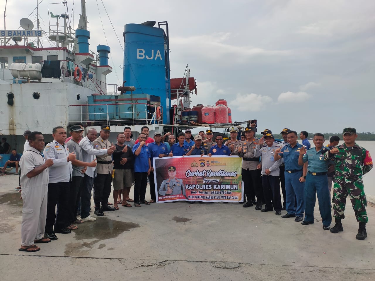 Kapolsek AKP Buala Harefa Pimpin Kegiatan Jum'at Curhat di Pelabuhan Bongkar Muat Tanjung Batu