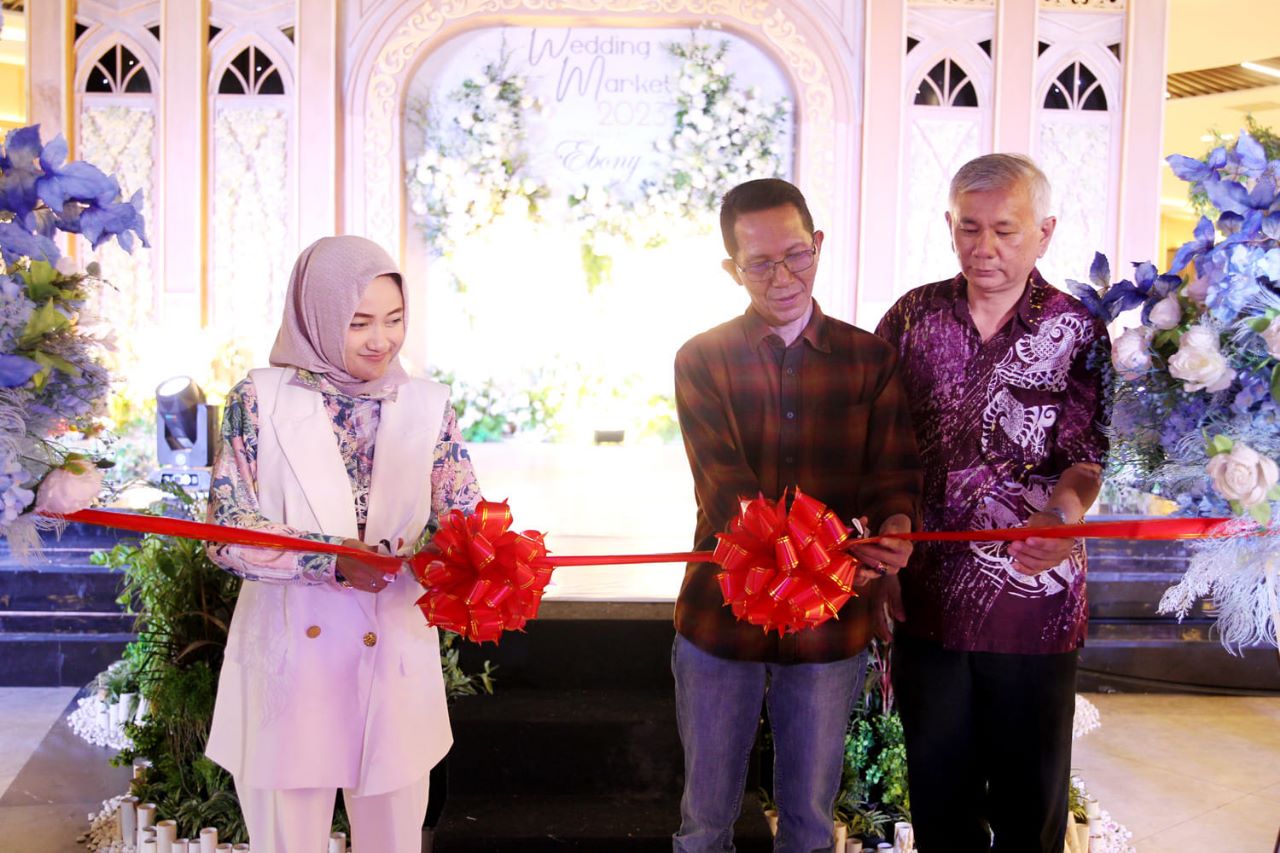 Amsakar Achmad Buka Wedding Market 2023 di One Batam Mall