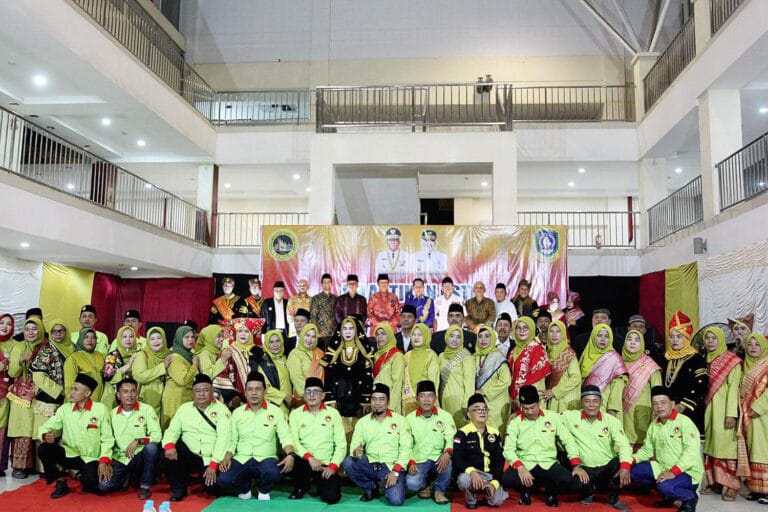 Hadiri Pelantikan PTSB, Amsakar Achmad Berpesan Maknai Keberagaman sebagai Rahmat untuk Saling Mengenal dan Bersatu