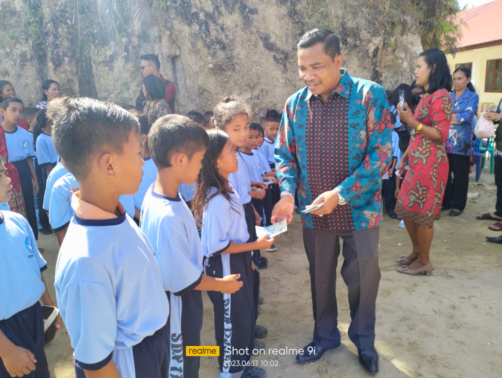 Kepedulian Anak Rantau Terhadap Kampung Halamannya