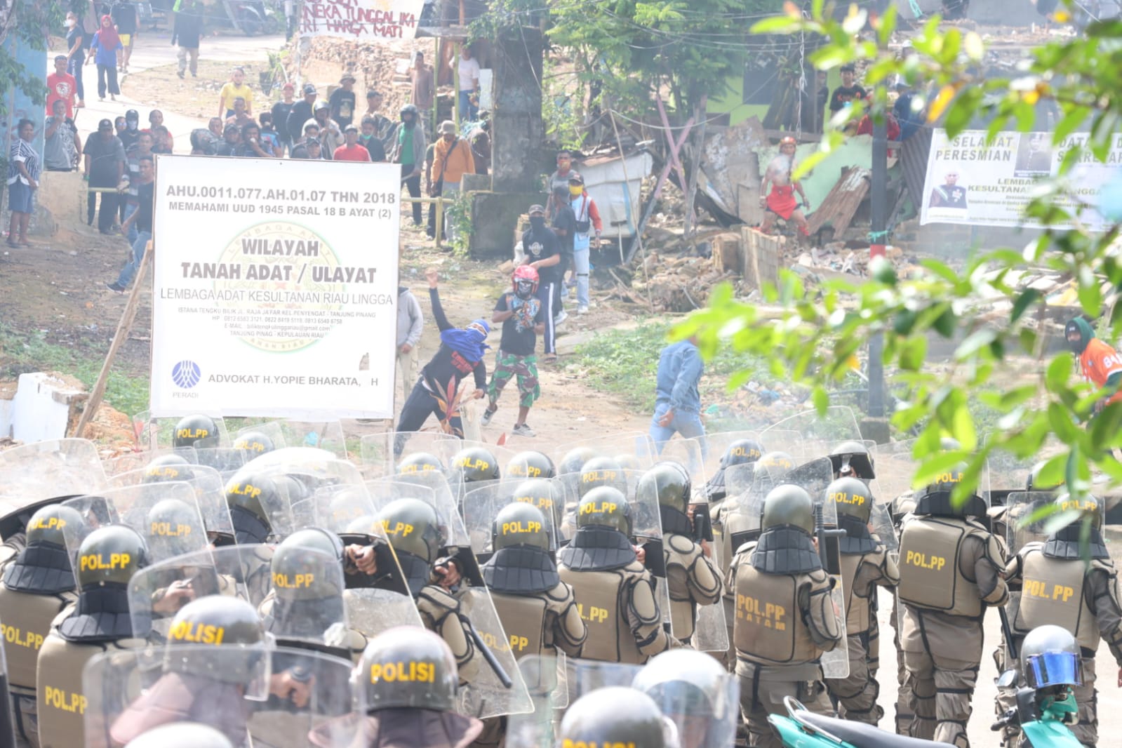 3 Orang Tim Terpadu Kota Batam Jadi Korban Saat Lakukan Pengamanan Penggusuran di Tangki 1000