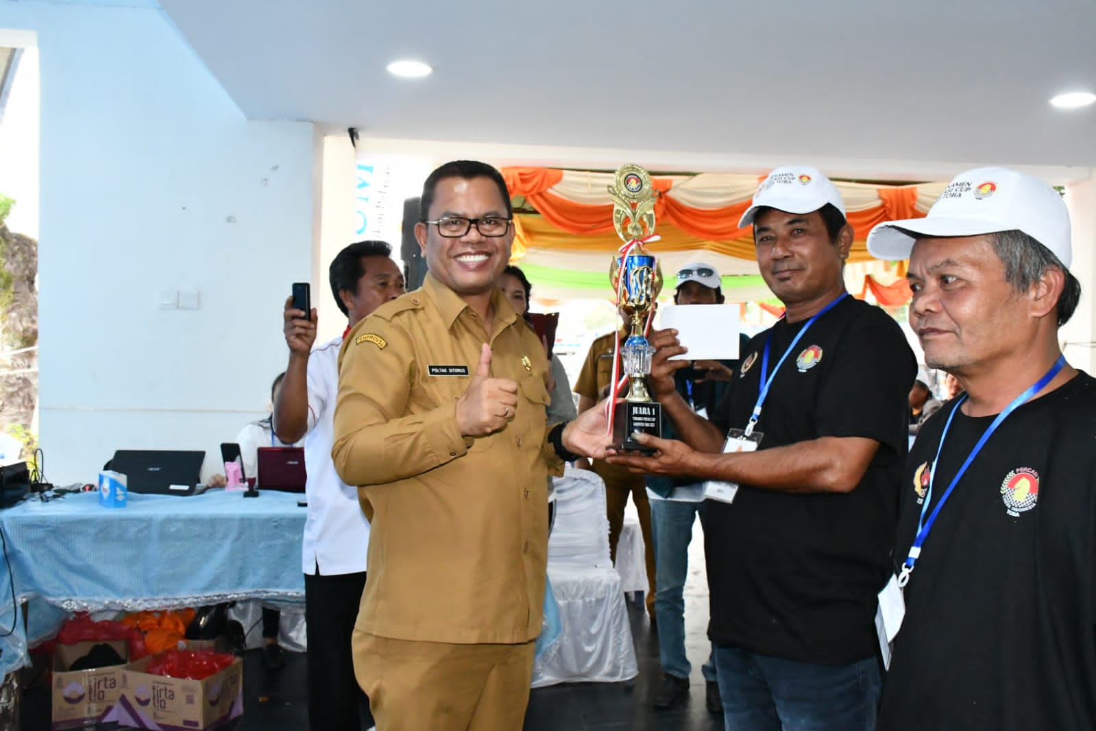 Bupati Toba Berikan Bimbingan dan Arahan Saat Menutup Turnamen Percasi Cup 2023