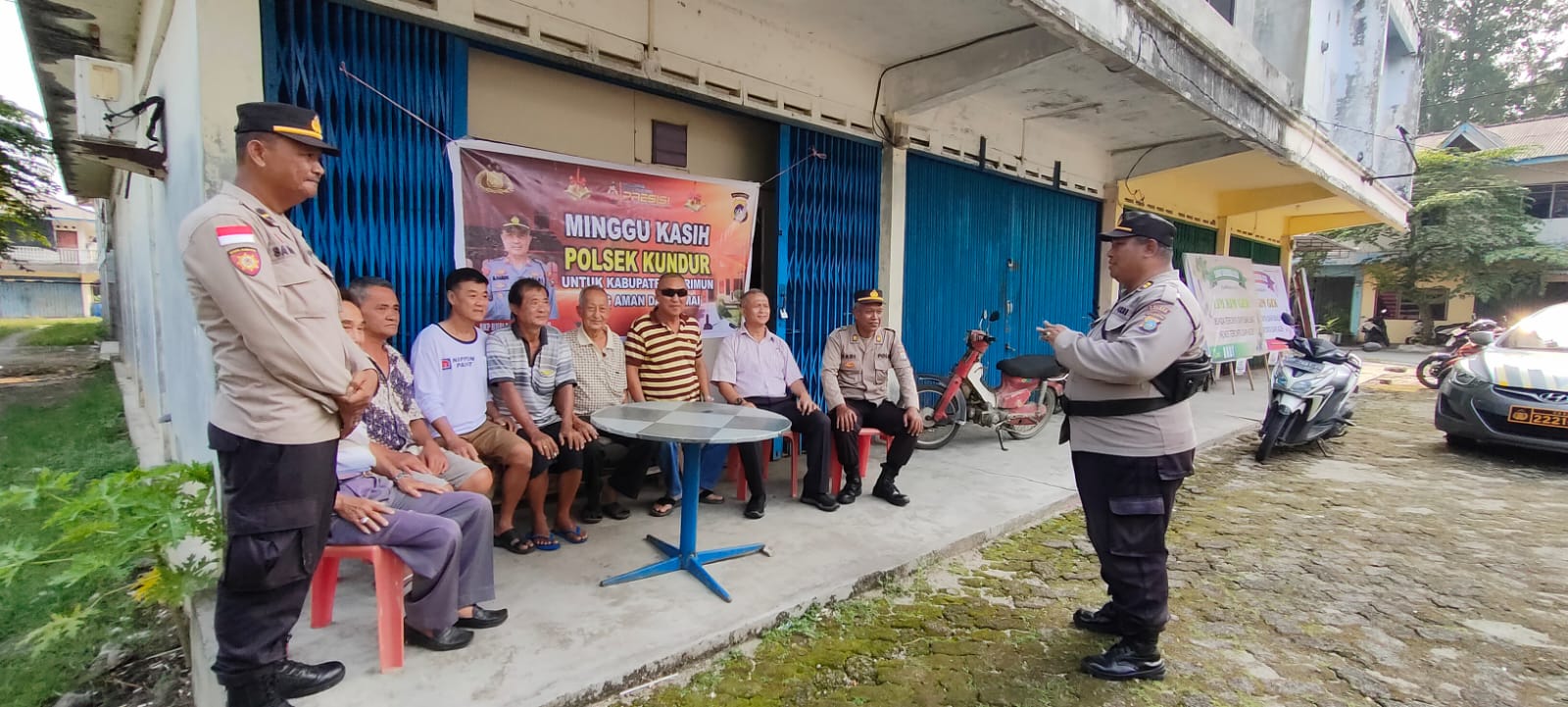 Polsek Kundur Polres Karimun Gelar Minggu Kasih di Salah Satu Ruko Kelurahan Tanjung Batu Kota