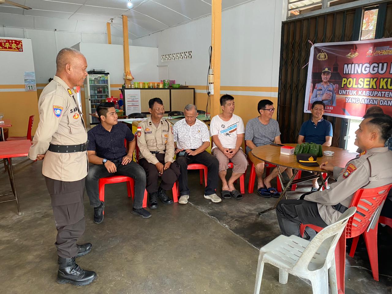 Polsek Kundur Gelar Minggu Kasih di Salah Satu Kedai Kopi Kelurahan Tanjung Batu Kota