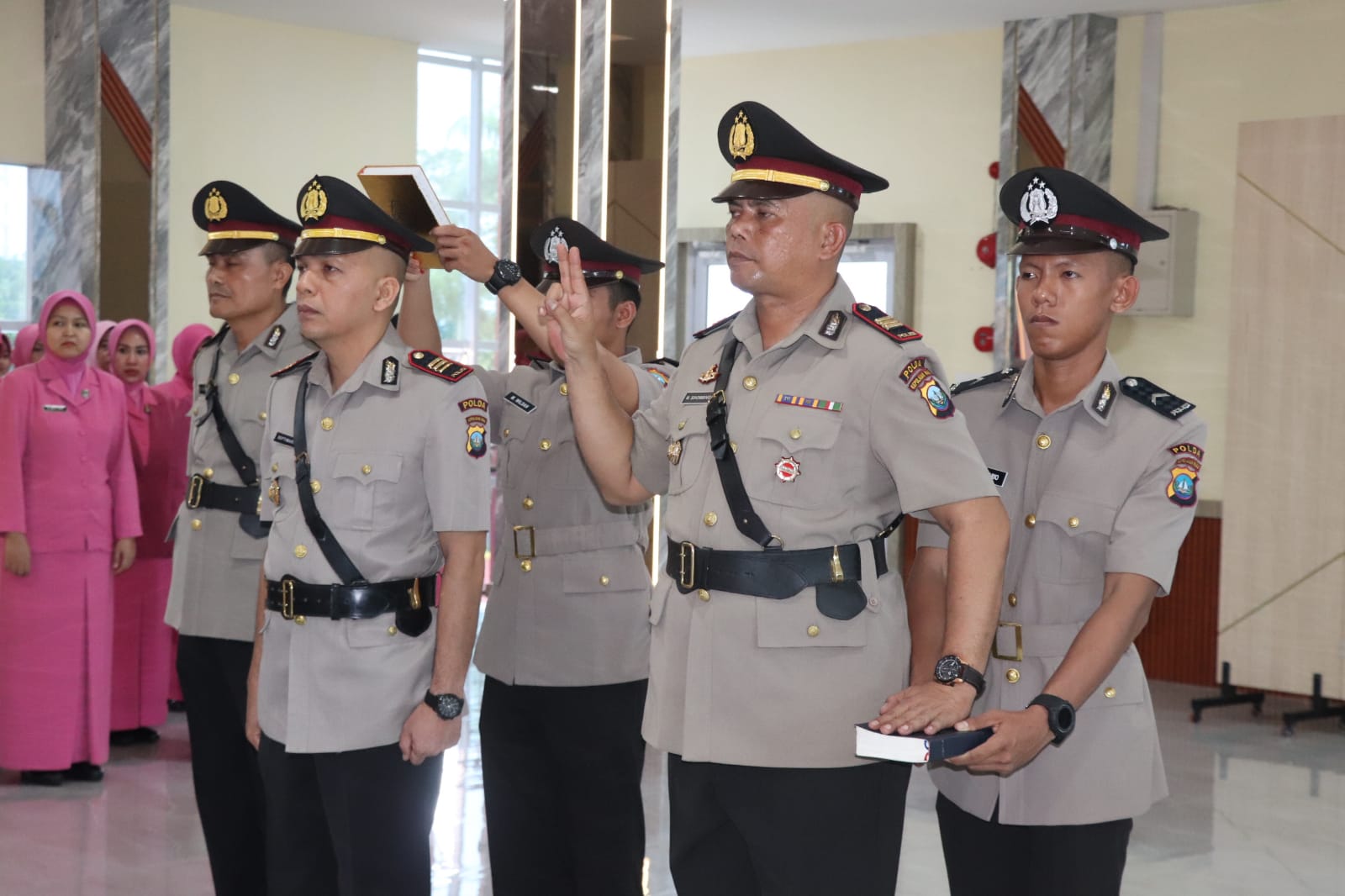 Kapolres Karimun Pimpin Sertijab Kapolsek AKP Buala Harefa dan Pelantikan Kapolsek Balai