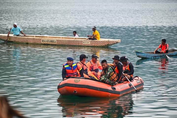 Hari Ke-8 Pencarian Korban Pasca Banjir Bandang dan Longsor di Desa Simangulampe Terus Dilanjutkan