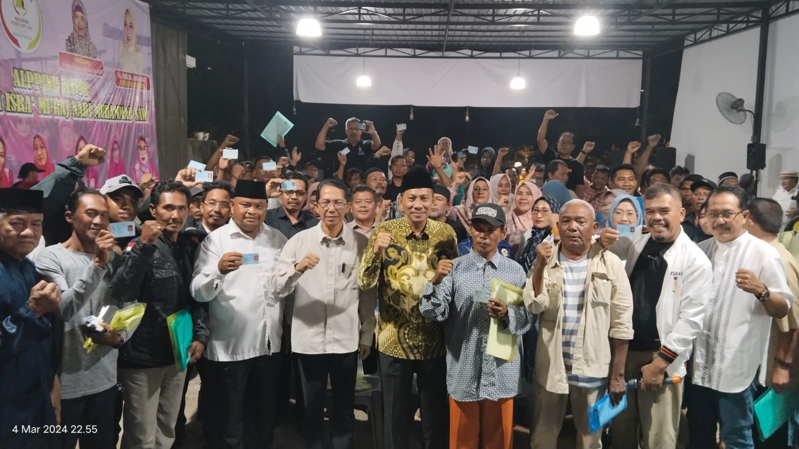 Tim Relawan Amsakar Penuhi Kediaman Amsakar Achmad