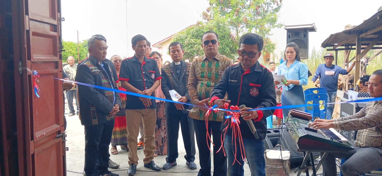 Acara syukuran kantor DPP GMNS baru sekaligus penyerahan mandat ke PAC di Porsea Kabupaten Toba.