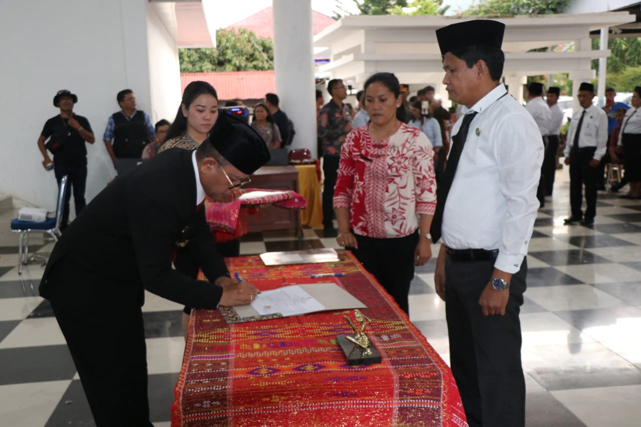 Pengambilan Sumpah/Janji di Lingkup Pemkab Toba Diharapkan Membawa Semangat Baru