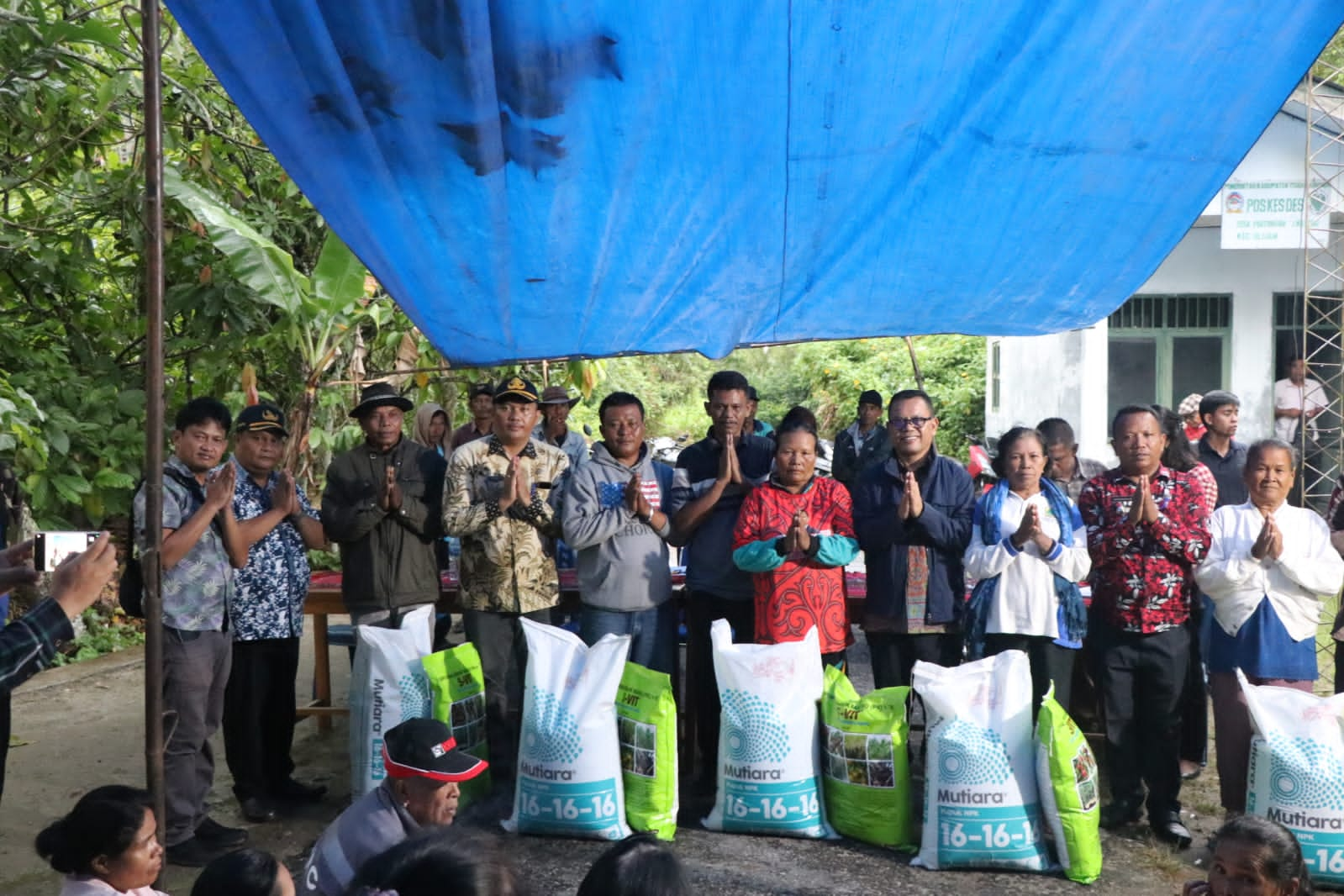 Bupati Toba Dorong Warga Petani Desa Partoruan Janjimatogu, Uluan Semakin Rajin