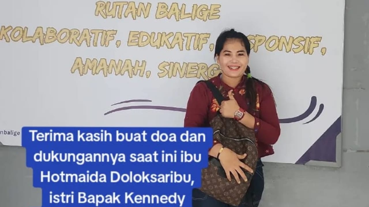 Istri Kennedy Manurung Beserta Anaknya Bungsu Berkunjung ke Rutan Kelas IIB Balige Kabupaten Toba