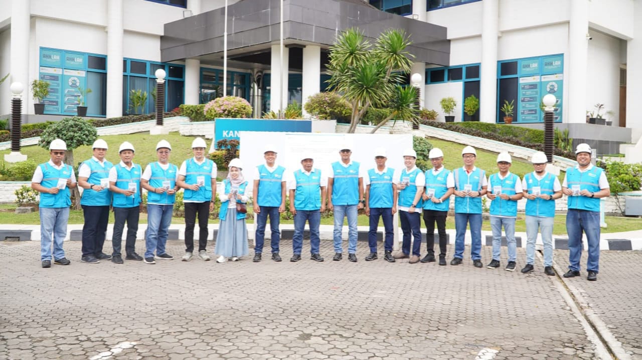 PT PLN Batam Menggelar Apel dalam Rangka Bulan K3 Nasional 2025