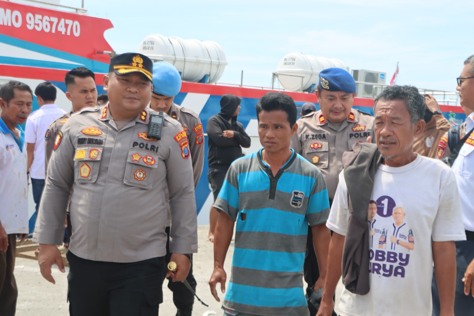 Selamat Setelah Hilang Kontak 7 Hari di Laut, Kapolres Nias Selatan Jemput Langsung Dua Nelayan di Pelabuhan Teluk Dalam