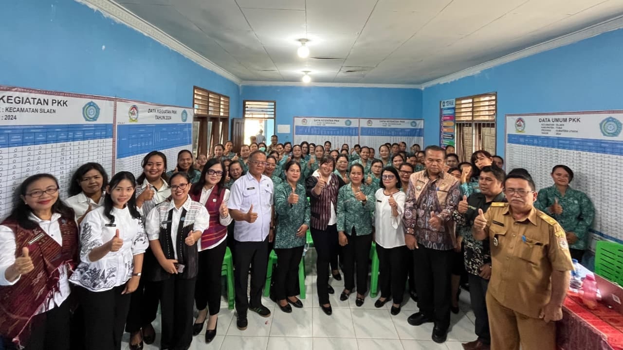 Ketua TP - PKK Toba Dorong Peningkatan Kinerja Tanpa Hanya Terpacu Lomba