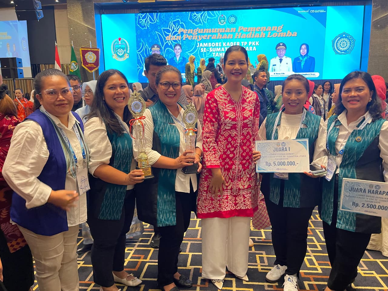 TP PKK Taput Raih Prestasi pada Lomba Hari Kesatuan Gerak PKK Tingkat Provinsi Sumatera Utara 2025