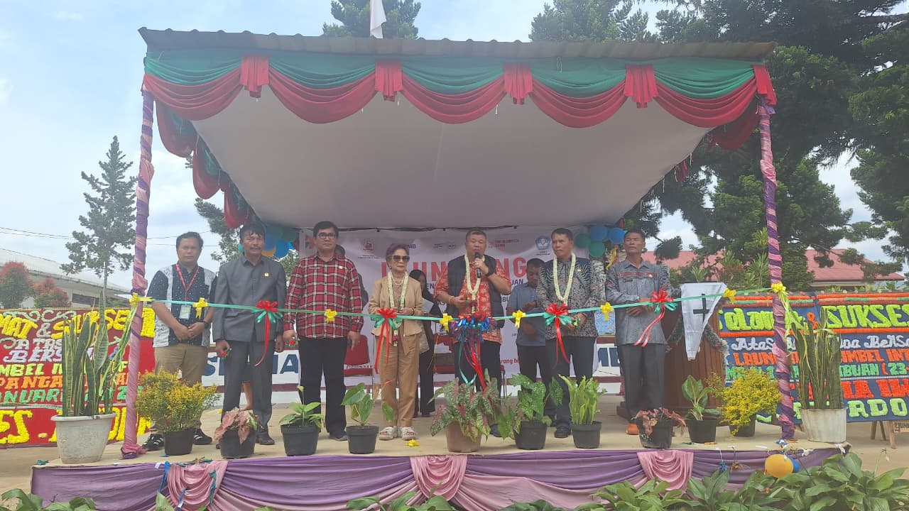 Pemkab Tapanuli Utara Apresiasi Launching Bimbel Intensif di SMAN 1 Pangaribuan