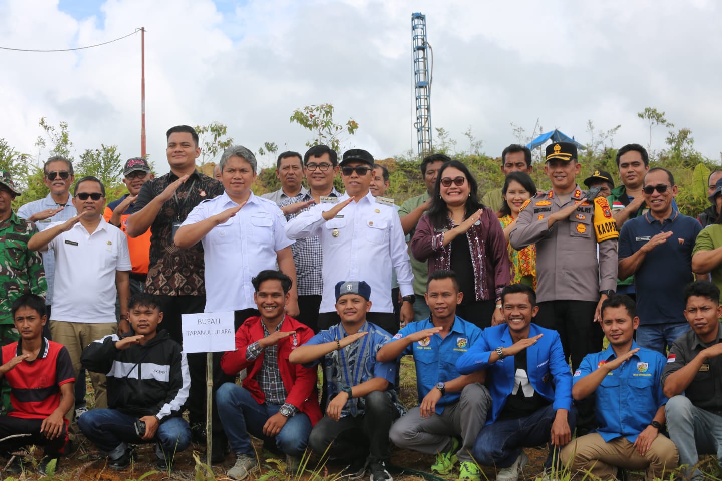 Bupati Tapanuli Utara Canangkan Penanaman Sejuta Pohon Durian untuk Pemulihan Pascabencana