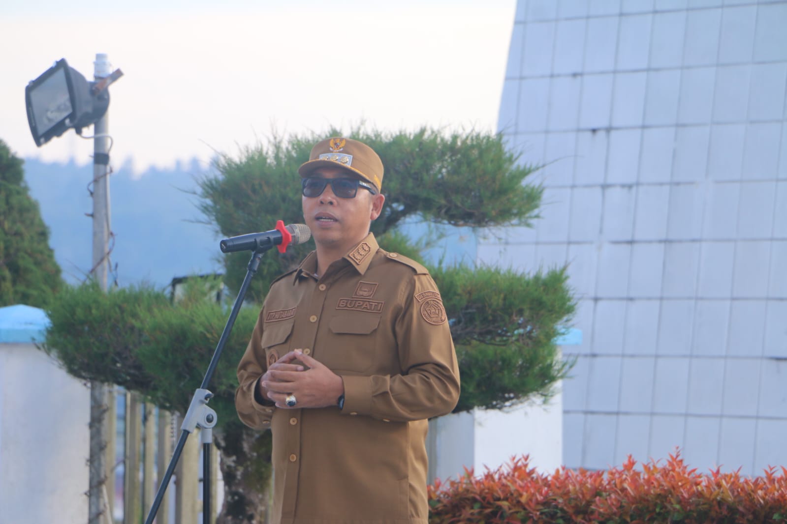 Bupati Tapanuli Utara Dukung Program Pemerintah Pusat, Tekankan Kebersihan Lingkungan dan Percepatan Program Prioritas