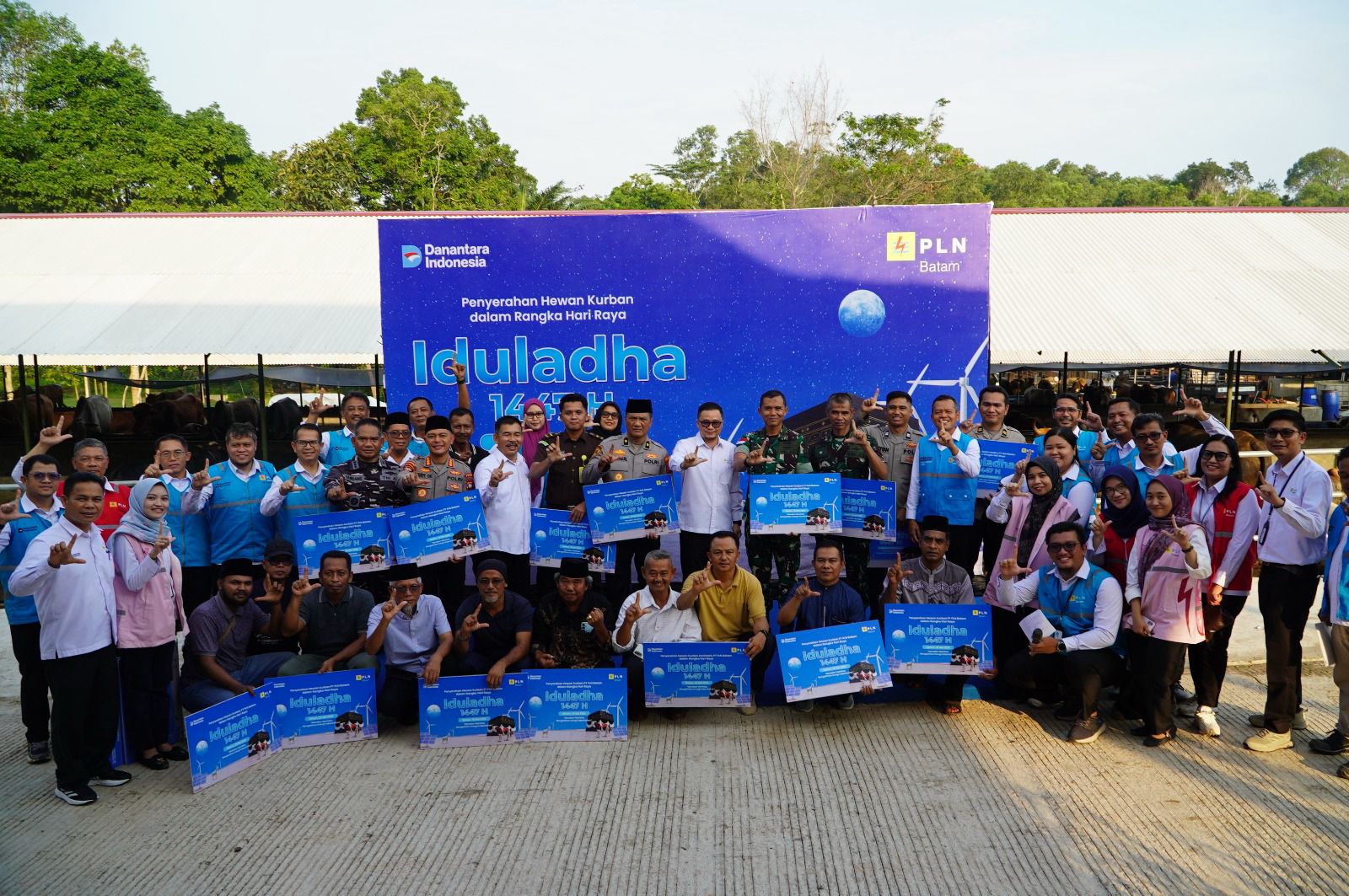 Iduladha 1447 H, PLN Batam Salurkan 18 Sapi dan 50 Kambing