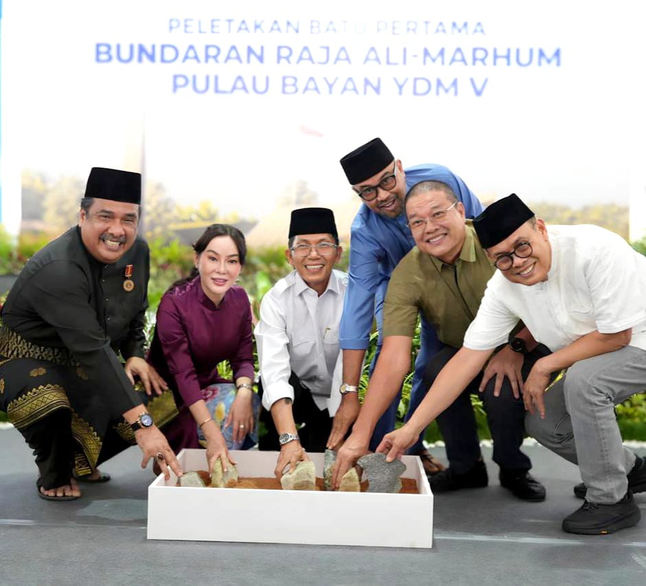 Amsakar Achmad Awali Penataan Kota Batam Lewat Pembangunan Bundaran Raja Ali Marhum