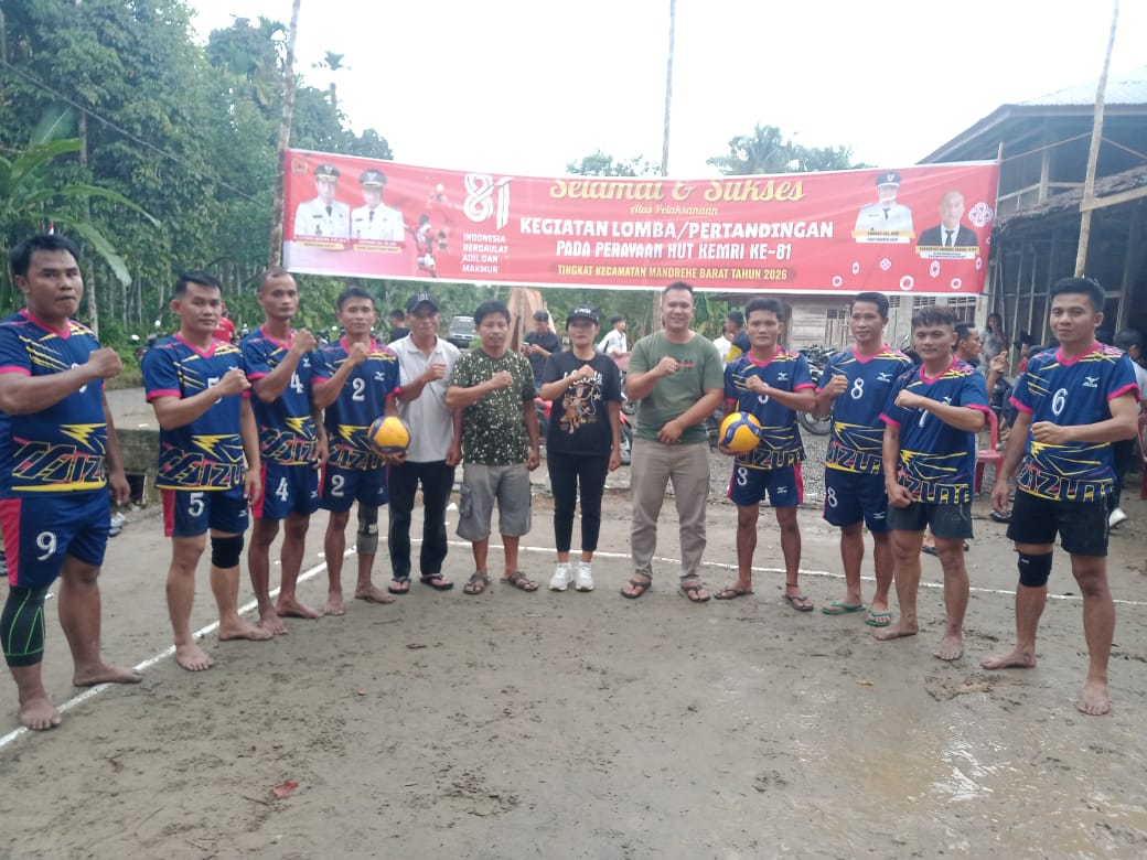 Pemerintah Desa Mazingo Lepas Tim Bola Voli Hadapi Turnamen HUT RI ke-81