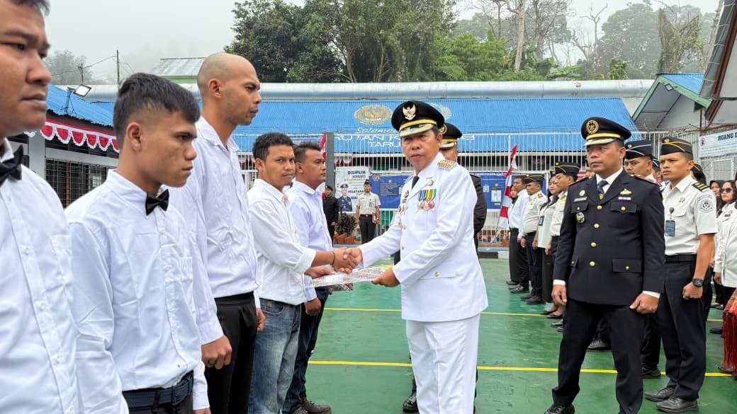 HUT ke-81 RI di Taput: Bupati JTP Hutabarat Serahkan Remisi untuk 654 Warga Binaan, 23 Langsung Bebas