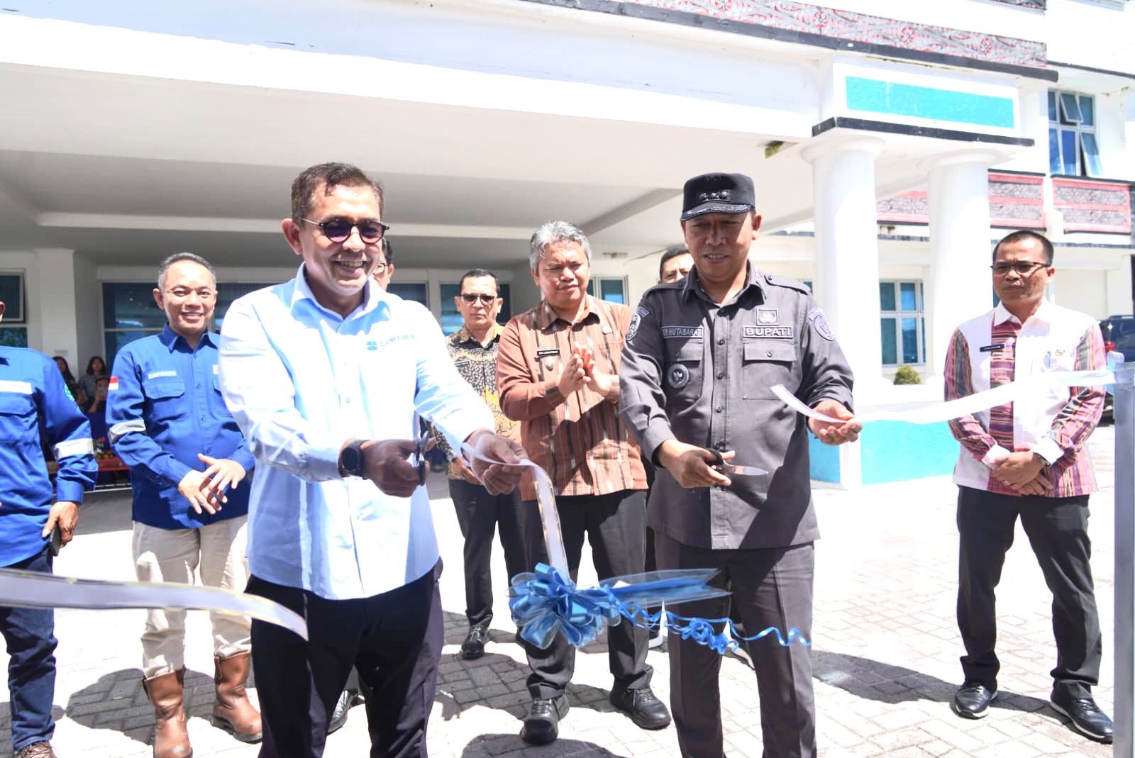 Pemkab Tapanuli Utara Terima Bantuan Mobil Pelayanan Pendapatan Daerah Keliling dari Sarulla Operations Ltd