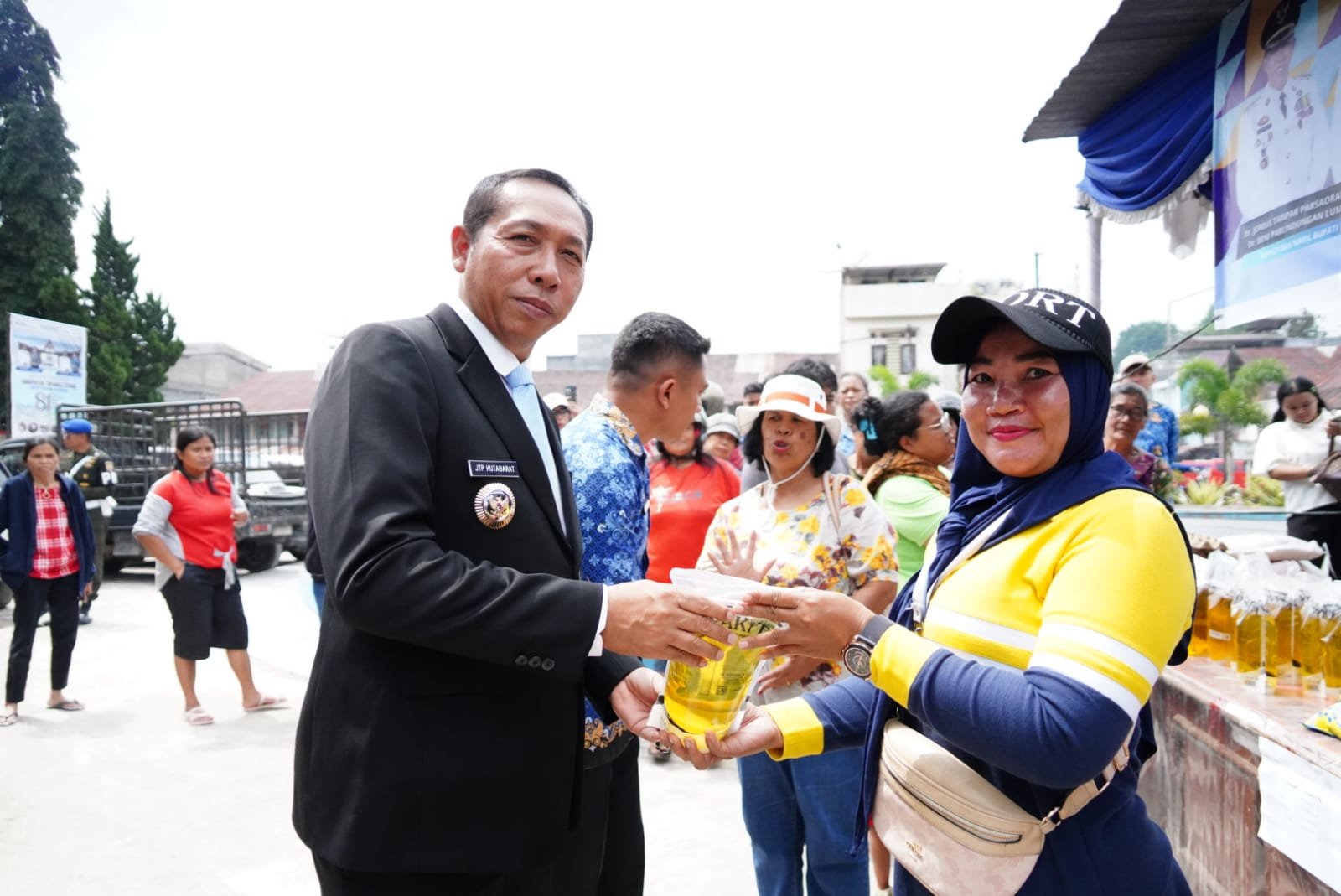 Hari Jadi ke-81 Tapanuli Utara, Gerakan Pangan Murah Hadirkan Sembako Harga Terjangkau