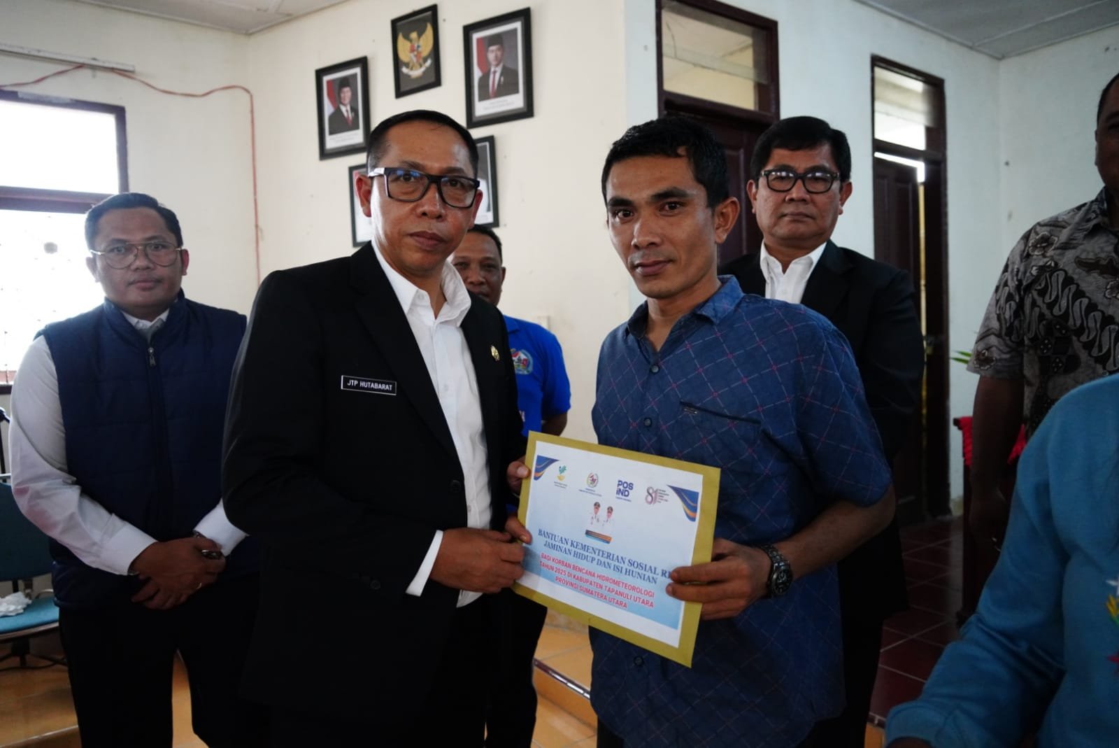 Pemkab Tapanuli Utara Salurkan Bantuan Rp267,45 Juta untuk 32 Keluarga Terdampak Bencana